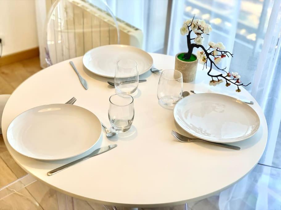 Lumineux Et Cosy, Avec Parking, 2 Mn Gare, 2mn Muse, 5mn Centre Apartment Metz